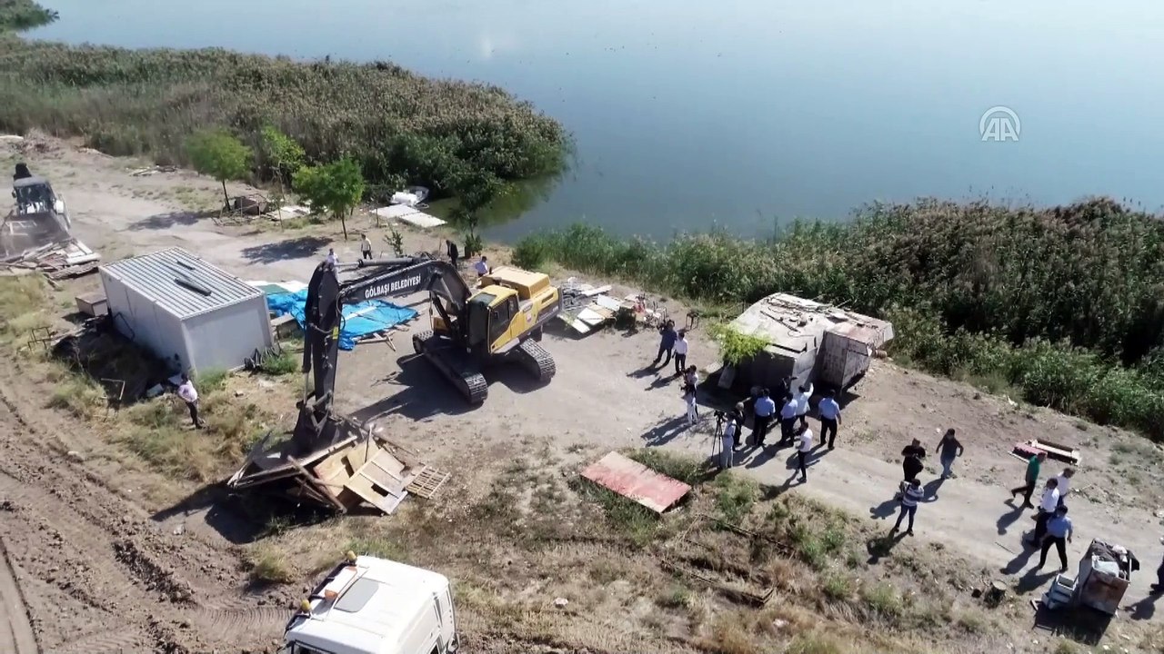 Mogan Gölü çevresinde kaçak yapı temizliği (2) - ANKARA