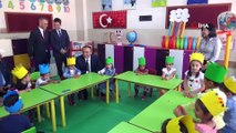 Suriyeli ve Türk öğrenciler aynı sınıfta eğitim görüyor