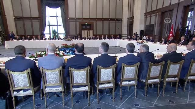 Cumhurbaşkanı Erdoğan: Hizmet söz konusu olduğunda hiç bir belediye başkanının partisine bakmadık