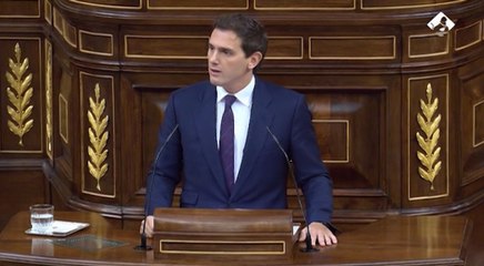 Rivera acusa a Sánchez de "criminalizar" a PP y Cs