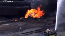 شاهد: حريق هائل في قطار شحن انحرف عن مساره في إلينوي الأمريكية
