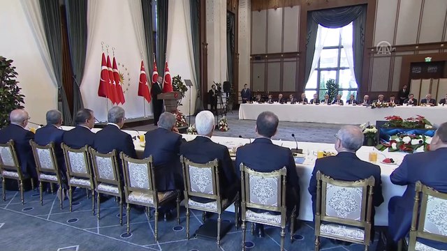 Cumhurbaşkanı Erdoğan: 'Hizmet söz konusu olduğunda hiç bir belediye başkanının partisine bakmadık' - ANKARA
