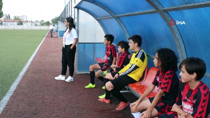 Futbolcuların Rabia Ablası