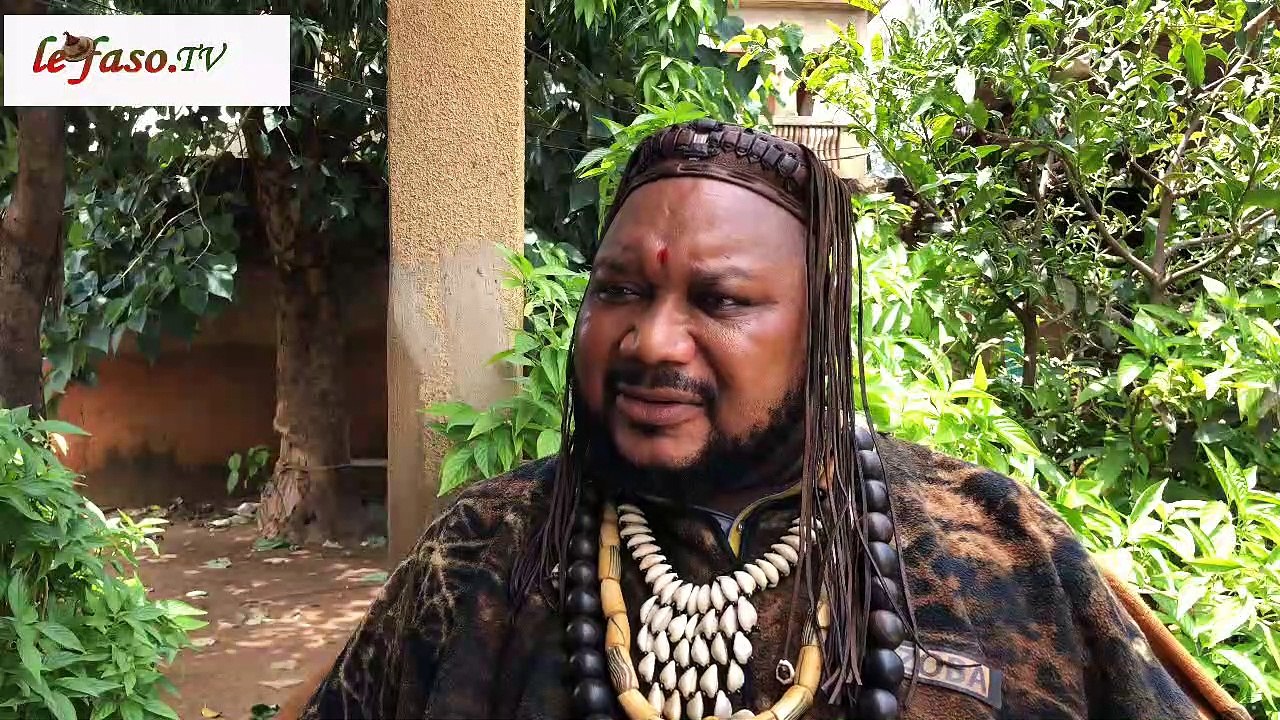 Me Drabo Yacouba, chef dozo  « Si vous refusez de collaborer avec les FDS parce que vous avez peur, sachez que même si vous ne dénoncez pas les bandits, vous ne serez pas épargnés »