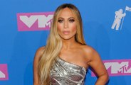 Jennifer Lopez está 'em negociações' para show do intervalo do Super Bowl