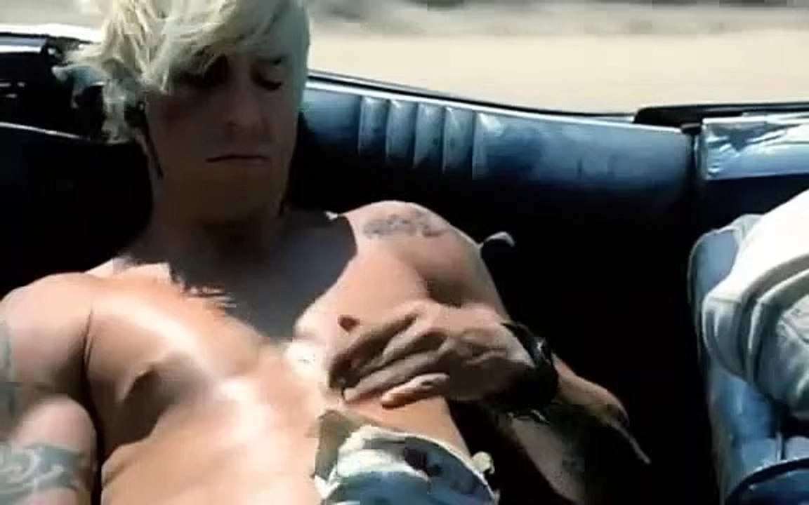 Red Hot Chili Peppers Scar Tissue-_Official Music Video