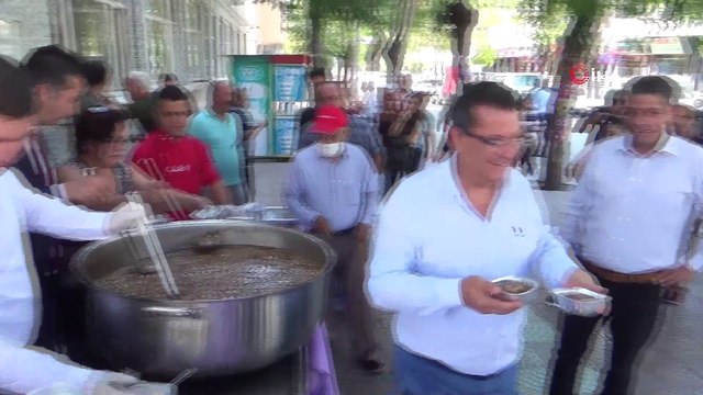 Burdur Belediyesinden 2 Bin 500 kişilik aşure