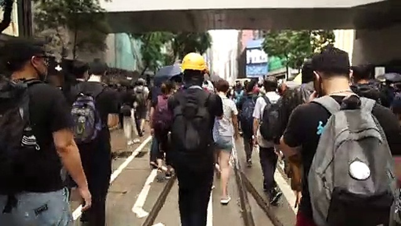 Demokratie-Aktivist Wong fordert in Berlin Exportstopp für Polizeiausrüstung