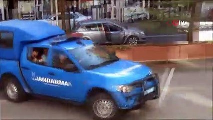 Göçmen kaçakçısı kıskıvrak yakalandı