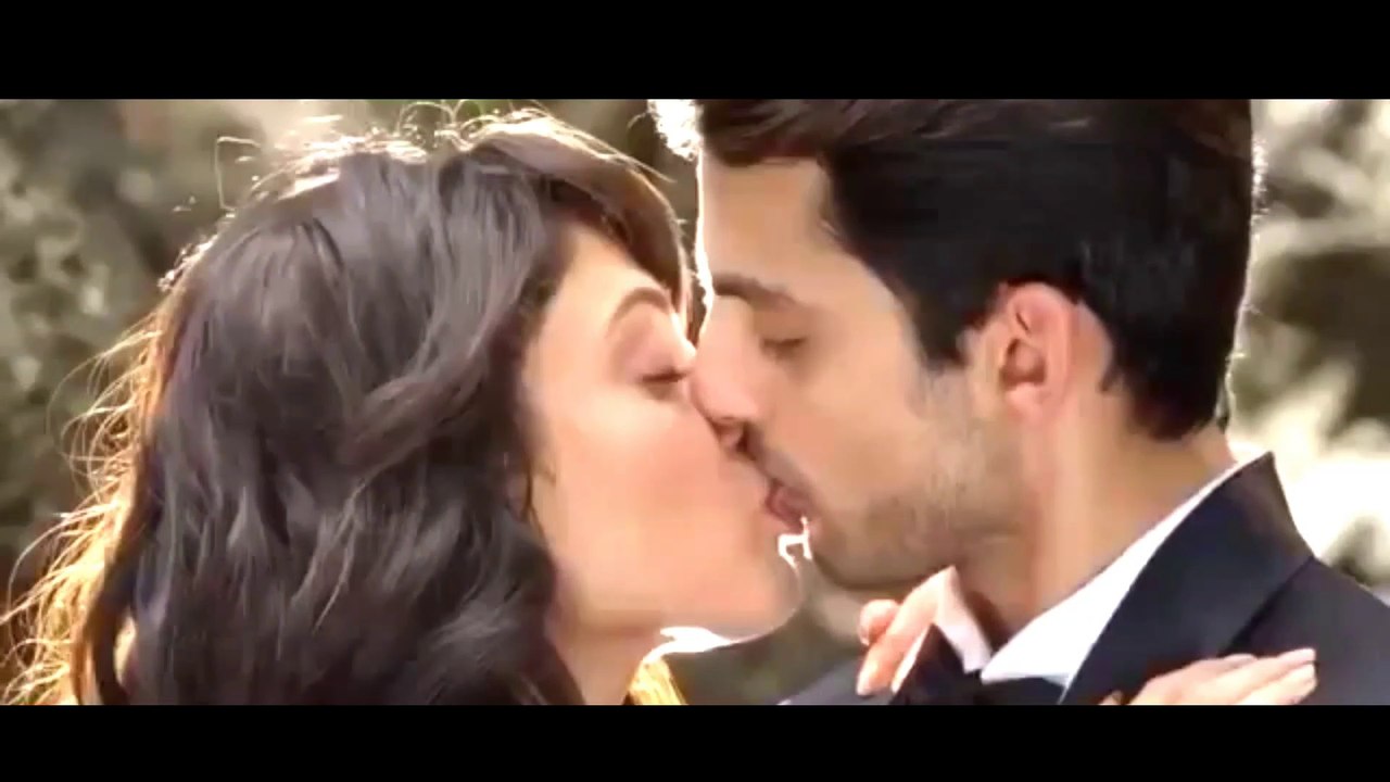  Lip kiss whatsapp status video  Kiss me status video romantic video