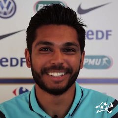 "La Ferrari ou la Lambo ? Shakira ou Gerard Piqué ? FIFA ou PES ?"   Le Fast & Curious de Benoît Trémoulinas.