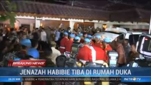 Jenazah BJ Habibie Tiba di Rumah Duka di Patra Kuningan