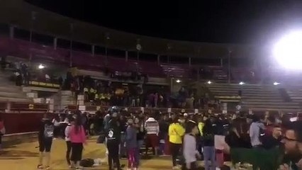 Laguna de Duero, Valladolid. Suena durante las fiestas del municipio el Cara al Sol versión Remix