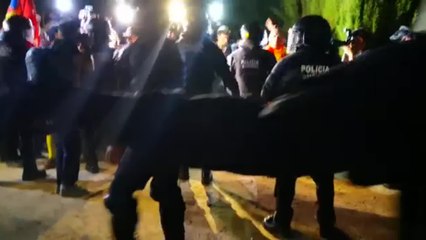 Los Mossos d'Esquadra empiezan a dispersar la concentración ante el Parlament