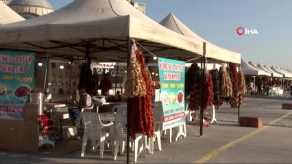 Gaziantep'in meşhur lezzetleri Beylikdüzü'nde görücüye çıktı