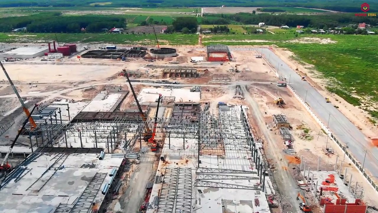 Lắp dựng kết cấu thép công trình CPV Bình Phước - WorldSteel