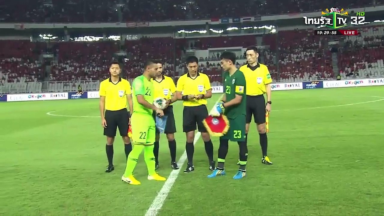 อินโดนีเซีย 0-3 ทีมชาติไทย  (ครึ่งแรก) Indonesia vs Thailand | 10/9/2562 ฟุตบอลโลก 2022 รอบคัดเลือก