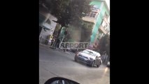Report TV - Makina përplas rëndë drejtuesin e biçikletës në mes të Tiranës
