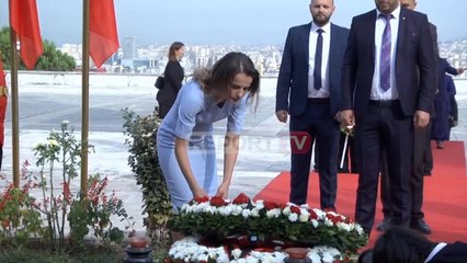 Report TV - 21 vite nga vrasja e Azem Hajdarit, e bija homazhe si deputete