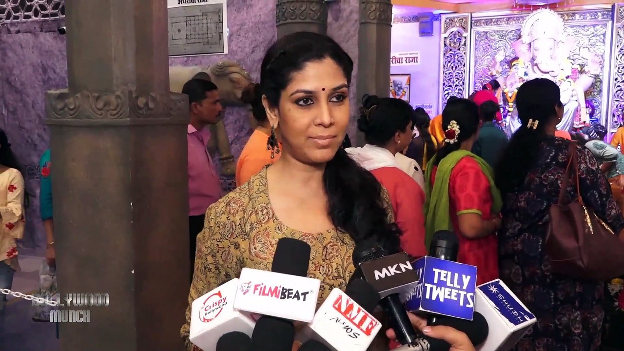 Sakshi Tanwar Visits Andheri Cha Raja For Ganpati Darshan.2