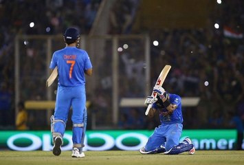 Kohli's Tweet Sparks MS Dhoni Retirement Speculation | Oneindia Malayalam