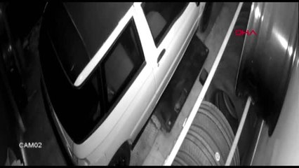 Lastik ve akü hırsızları kamerada