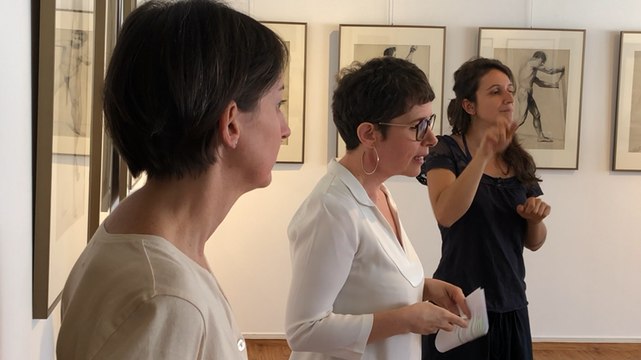 Visite commentée en langue des signes d’une exposition