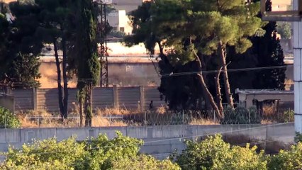 YPG sınır hattında varlık göstermeye devam ediyor (2) - ŞANLIURFA