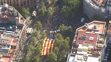 Watch: 600,000 Catalan independence supporters rally in Barcelona for holiday