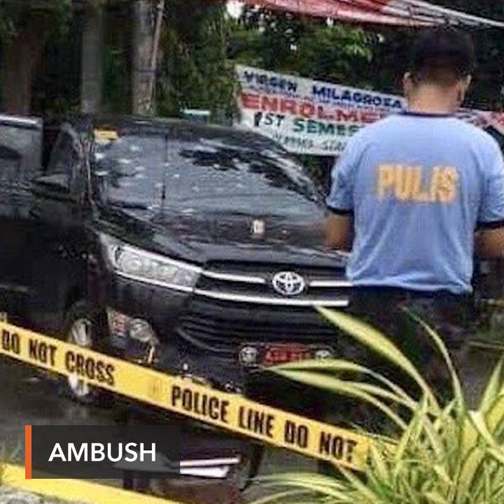 Former Pangasinan governor Amado Espino Jr ambu...