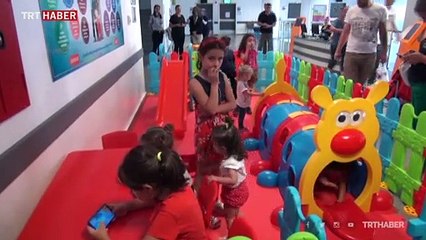 Tekirdağ'da çocuklar ameliyata akülü arabayla gidiyor