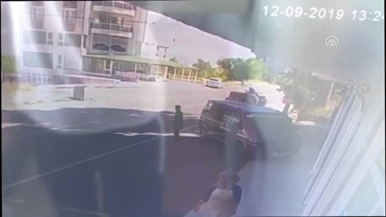 Suşehri'nde trafik kazası: 2 yaralı (2) - SİVAS