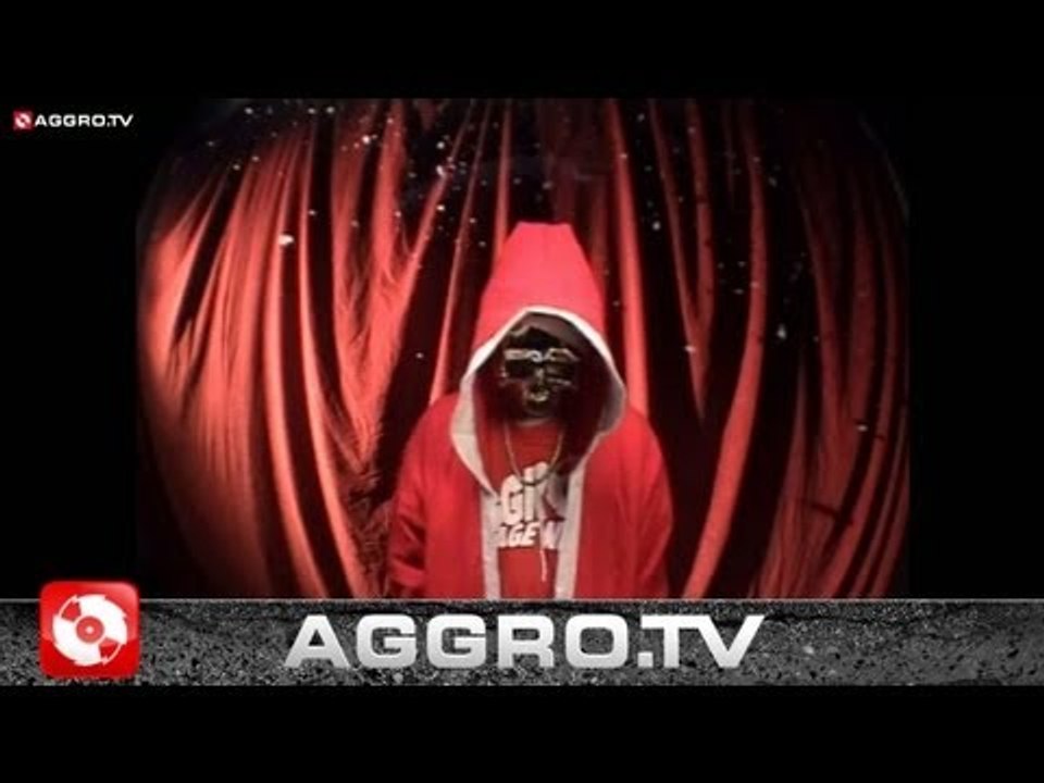 SIDO ALS WEIHNACHTSMANN AUF WEIHNACHTSMARKT (OFFICIAL HD VERSION AGGROTV)