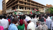 Sudan'da eski rejimin kamudan tamamen tasfiyesi talebiyle gösteri düzenlendi - HARTUM