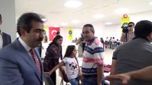 Vali Güzeloğlu, aşure ikramı programında vatandaşlarla bir araya geldi