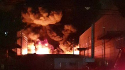 구미 섬유공장 불...연휴 첫날, 화재 잇달아 / YTN