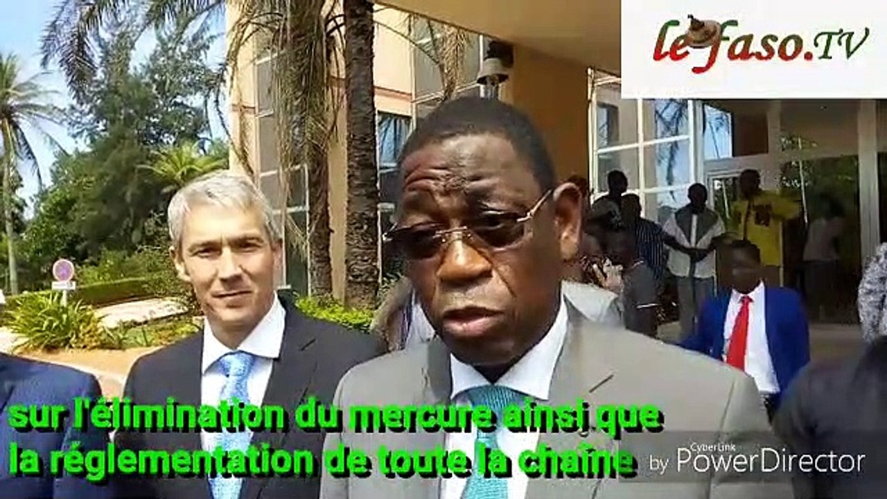 Projet Planet Gold au Burkina  Une initiative pour éliminer l'utilisation du mercure dans l'approvisionnement de l'or