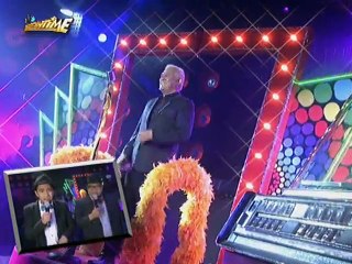 Charlie Fry, 48 Years Old singing Gold and Payphone