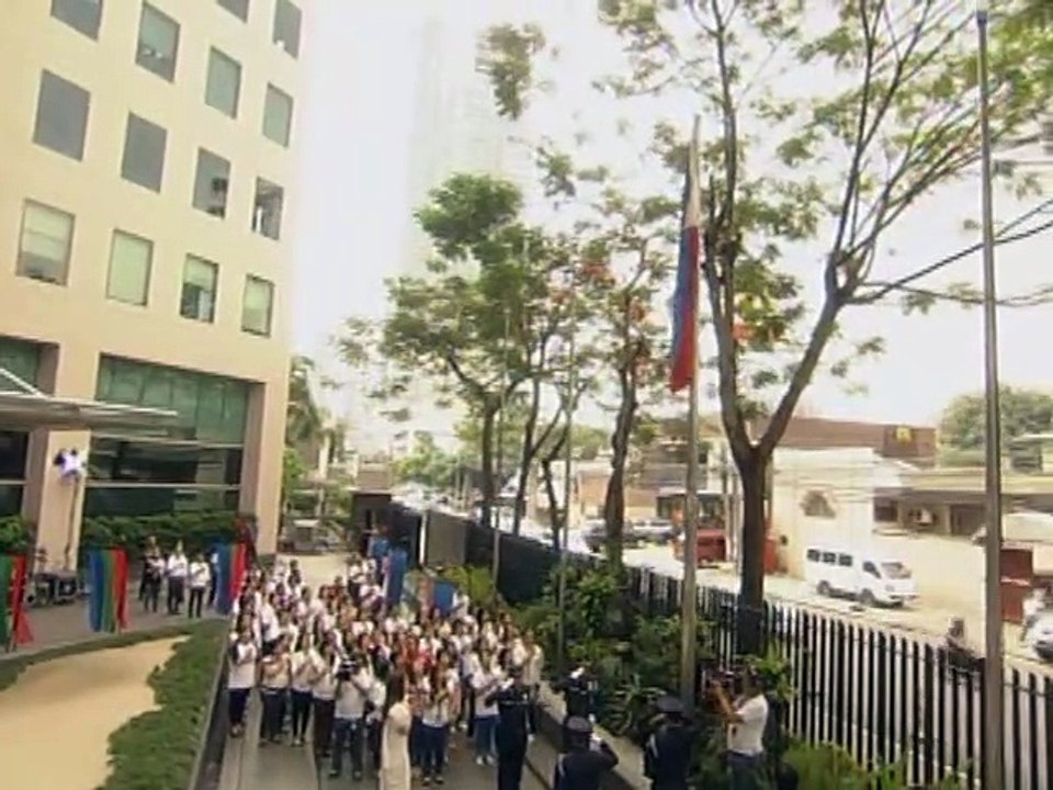 Klarisse de Guzman sings the national anthem at the ABS-CBN Flag Raising Ceremony