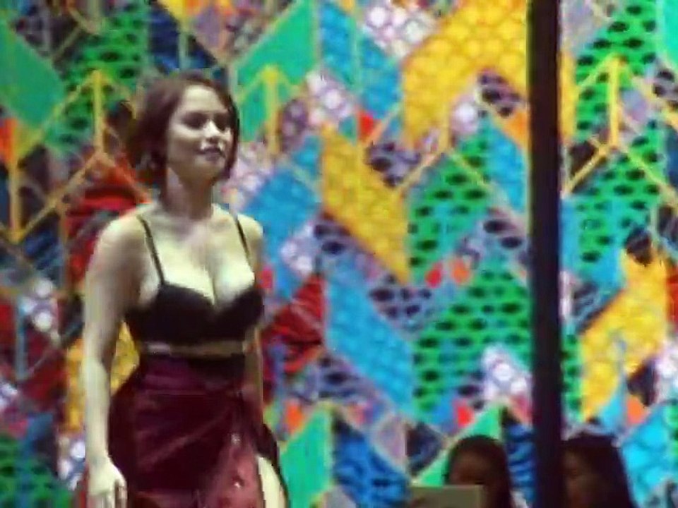 Cacai's backstage interview with Coco, Kim, Tom after the Bench The Naked Truth Show