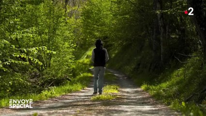 Pression du résultat, management autoritaire, restructurations permanentes... Regardez le reportage d'"Envoyé Spécial" sur La Poste