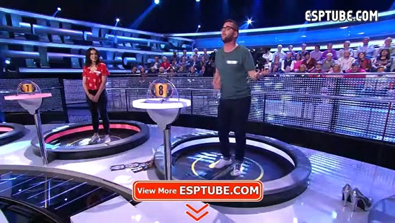Tremendo susto en 'Ahora caigo' por la arriesgada caída de un concursante por la trampilla - ESPTUBE