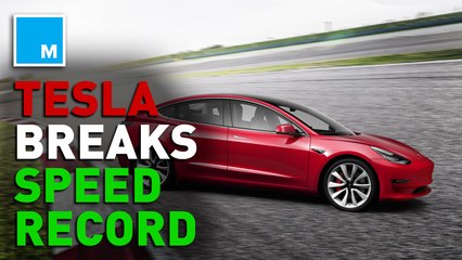 Descargar video: Tesla claims Model S sets fastest four-door record at Laguna Seca