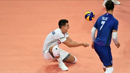 Jenia Grebennikov : "On est content" dit le libéro après la victoire de la France contre la Roumanie (Euro Volley 2019)