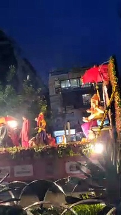 गणपती बाप्पा मोरया, पुढच्या वर्षी लवकर या