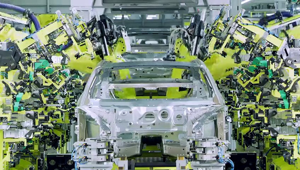 Production de la Porsche Taycan 100% électrique pour concurrencer Tesla