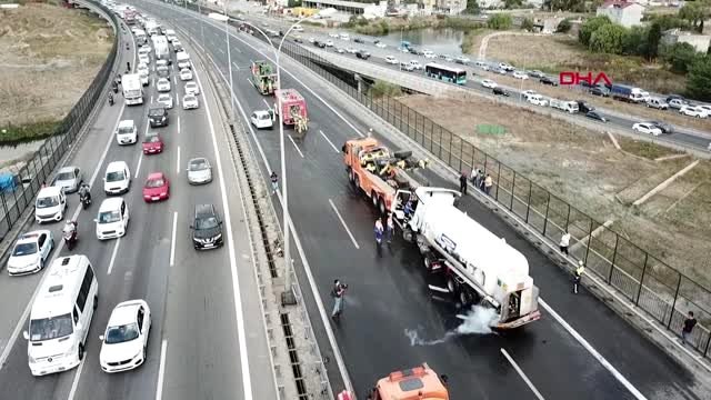 Tem otoyolu'nda oksijen gazı yüklü tanker devrildi 1 yaralı - 7