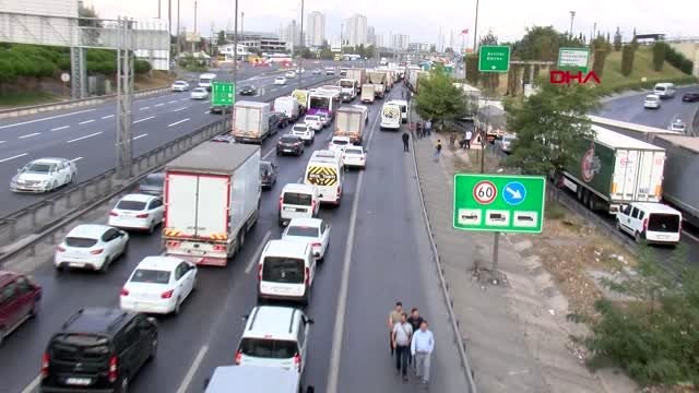 Tem otoyolunda oksijen yüklü tanker devrildi- 9