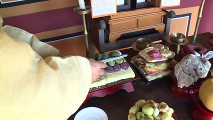 전통 예법 그대로...종갓집 차례 풍경 / YTN