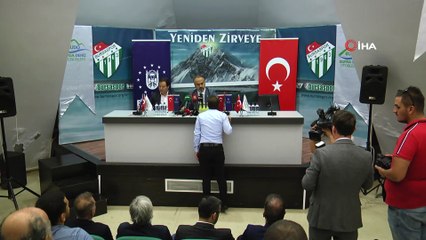 Bursasapor, BUDO ile 3,5 milyon liralık forma göğüs sponsorluğu imzaladı